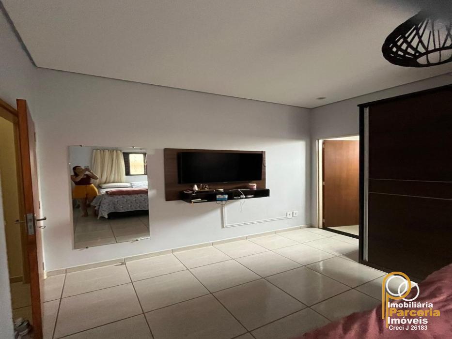 WhatsApp Image 2025-10-13 at 15.12.26 (9).jpeg